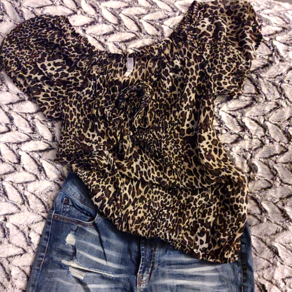 Xhilaration Large Animal print top